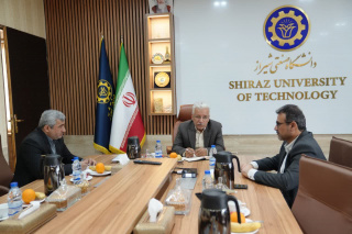 دیدار فرماندار لامرد و رئیس مرکز آموزش عالی لامرد با رئیس دانشگاه صنعتی شیراز
